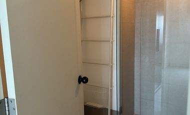 Bristol Parkway Sacrifice SALE, 2 BR w Balcony, P/house PANORAMIC VIEW ALABANG