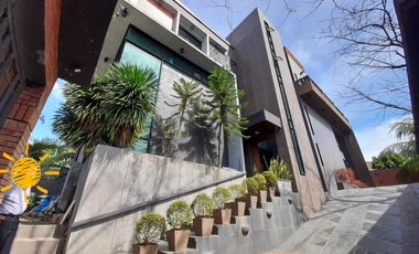 Newly Renovated House for Residence or Office Use in Marikina