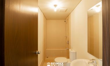 2 Bedroom Condo for Sale in Kroma Tower, Makati City