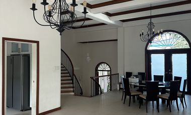 Beautiful 3 Bedroom House FOR RENT - San Lorenzo Village, Makati City