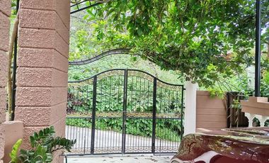 Baguio Property Single Detached, 5 Bedrooms, & Bachelor's Pad w/ View
