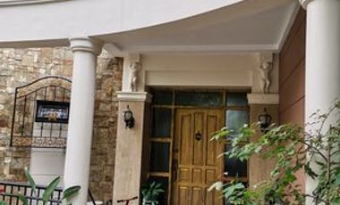 Baguio Property Single Detached, 5 Bedrooms, & Bachelor's Pad w/ View