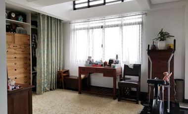 Baguio Property Single Detached, 5 Bedrooms, & Bachelor's Pad w/ View