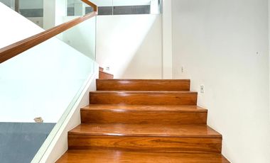 For Lease/Rent: Newly Renovated House in Ayala Heights, Quezon City