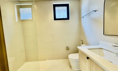 4 Bedrooms Semi-Furnished House & Lot for Sale in BF Homes, Parañaque City