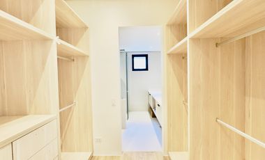 4 Bedrooms Semi-Furnished House & Lot for Sale in BF Homes, Parañaque City