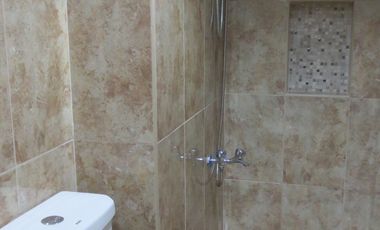 FOR RENT :  2 Bedroom Parklane Condo along HV Dela Costa