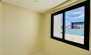 4 Bedrooms Modern Townhouse w/Roofdeck for Sale in New Zaniga, Mandaluyong City