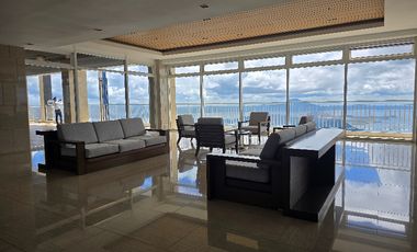 PENTHOUSE in Tagaytay with a SPECTACULAR view of TAAL