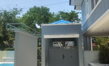 For Lease 2 Story House with Pool @ Ayala Alabang Village, Muntinlupa City