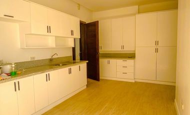 FOR SALE: WELL MAINTAINED MODERN DESIGN HOUSE AND LOT FOR SAL EIN PORTOFINO SOUT