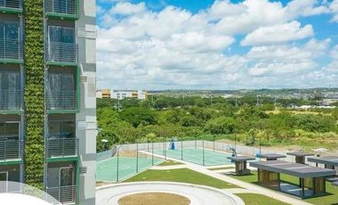 FOR RENT: Studio CONDO IN SANTA ROSA TAGAYTAY ROAD ( Zadia )