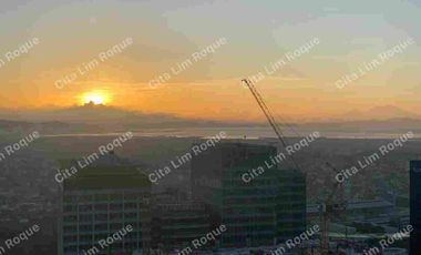 FOR LEASE: Uptown Parksuites 2, Executive 1-Bedroom unit