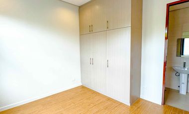 STUNNING 5 BEDROOMS CORNER HOUSE FOR SALE IN BF HOMES, PARANAQUE CITY