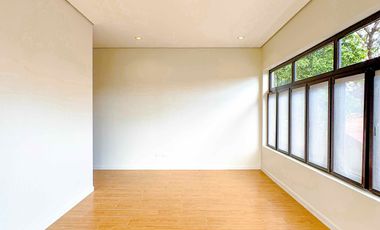 STUNNING 5 BEDROOMS CORNER HOUSE FOR SALE IN BF HOMES, PARANAQUE CITY