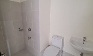 MOVEIN RFO 150k DP Condo 1BR RENT2OWN Mandaluyong Pioneer Woodlands BGC SHAW MOA