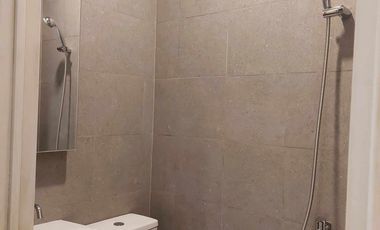2 Bedroom Unit with Mountain View at One Nara
