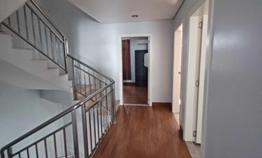 House with 7 bedrooms for rent inside the Villa, Multinational Paranaque