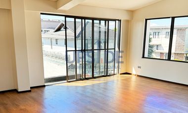 3-Storey Brand New House for Sale in Verdana Homes, Mamplasan