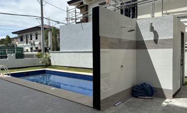 READY TO MOVE IN HOUSE WITH SWIMMING POOL IN IMUS CAVITE NEAR SNR AGUINALDO