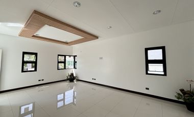 READY TO MOVE IN HOUSE WITH SWIMMING POOL IN IMUS CAVITE NEAR SNR AGUINALDO