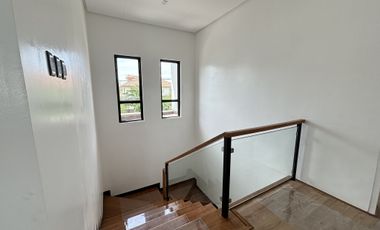 READY TO MOVE IN HOUSE WITH SWIMMING POOL IN IMUS CAVITE NEAR SNR AGUINALDO