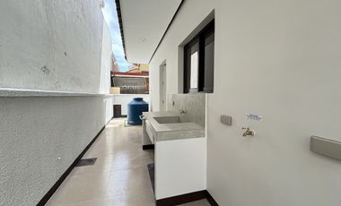 READY TO MOVE IN HOUSE WITH SWIMMING POOL IN IMUS CAVITE NEAR SNR AGUINALDO