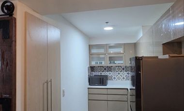 Premium Brand New One Bedroom Condo with Balcony | Fully Furnished | Prime Loc