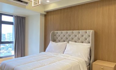 Rush Sale! Rare Find! Interior Designed Corner 3BR The Sandstone at Portico