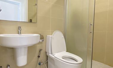 Rush Sale! Rare Find! Interior Designed Corner 3BR The Sandstone at Portico