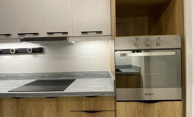 Rush Sale! Rare Find! Interior Designed Corner 3BR The Sandstone at Portico