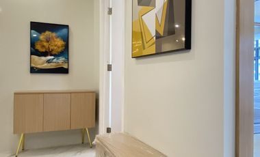 Rush Sale! Rare Find! Interior Designed Corner 3BR The Sandstone at Portico