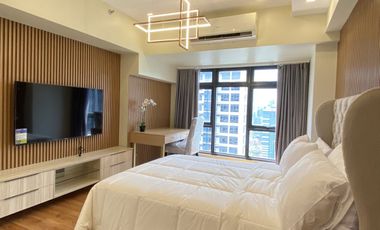 Rush Sale! Rare Find! Interior Designed Corner 3BR The Sandstone at Portico