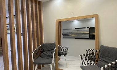 Rush Sale! Rare Find! Interior Designed Corner 3BR The Sandstone at Portico