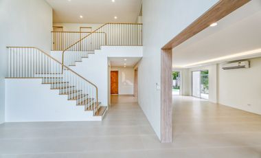 Sophisticated Modern House For Sale in Hillsborough Alabang, Muntinlupa City