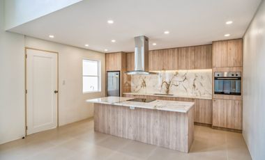 Sophisticated Modern House For Sale in Hillsborough Alabang, Muntinlupa City