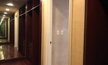 One Roxas Triangle for Rent