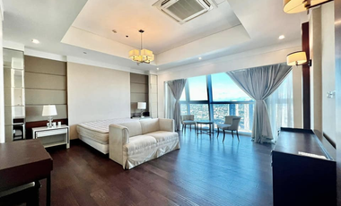4 br penthouse unit: st. francis shangri-la : 3 level - for sale