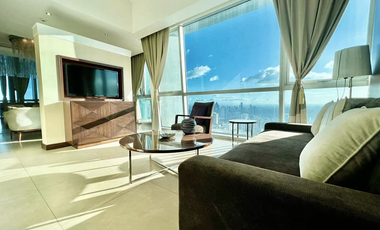 4 br penthouse unit: st. francis shangri-la : 3 level - for sale