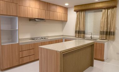 Brandnew House and Lot in Tagaytay for Sale!