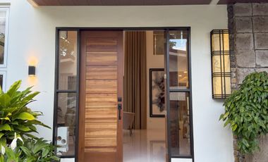 Brandnew House and Lot in Tagaytay for Sale!