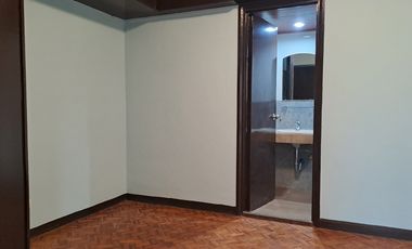 For Rent: 1 Bedroom Penthouse Unit at Torre De Salcedo, Legazpi Village, Makati