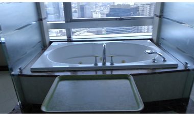 4BR 529 sqm Bi-Level Penthouse in Pacific Plaza BGC For Rent