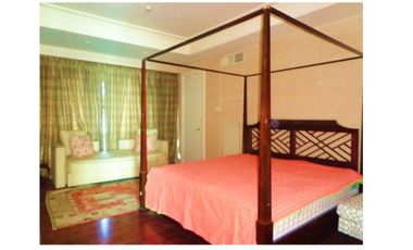 4BR 529 sqm Bi-Level Penthouse in Pacific Plaza BGC For Rent