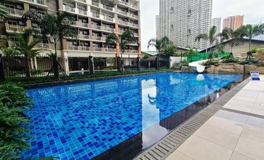 High Floor Brand New 2BR Condominium Unit with Parking at Fairlane Residences