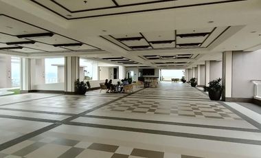 High Floor Brand New 2BR Condominium Unit with Parking at Fairlane Residences