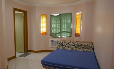 5-bedroom Townhouse for rent in Emerald Estate-Cabancalan-near Ateneo, Mandaue