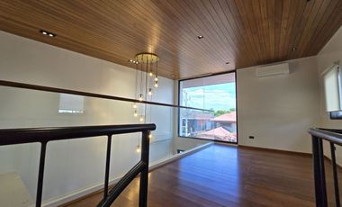 MODERN 2 STOREY HOUSE W/ SWIMMING POOL, ALABANG HILLS VILLAGE