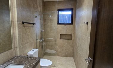 MODERN 2 STOREY HOUSE W/ SWIMMING POOL, ALABANG HILLS VILLAGE