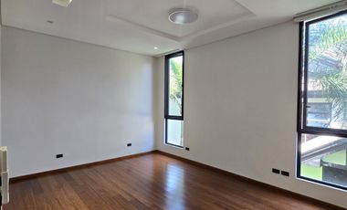 MODERN 2 STOREY HOUSE W/ SWIMMING POOL, ALABANG HILLS VILLAGE